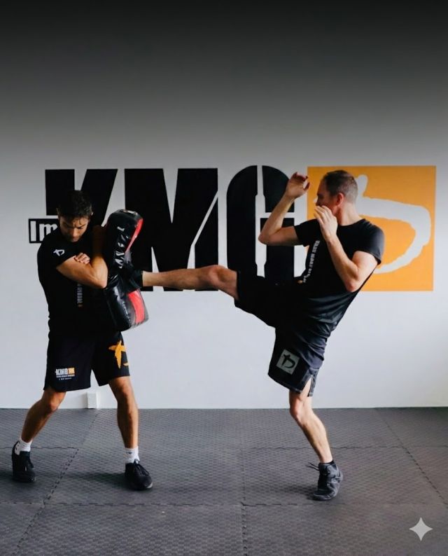 Hero Mobile - Aaron Kicking Pad